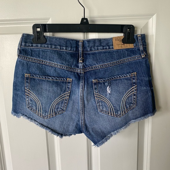 Hollister Jean shorts - Picture 3 of 3
